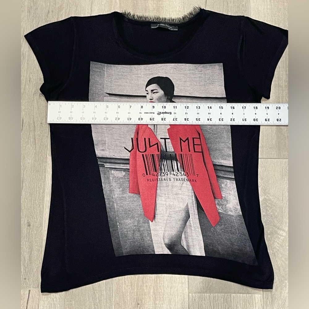 ZARA Graphic Tee Woman Print Red Jacket Barcode T-Shirt Size S - Picture 5 of 6